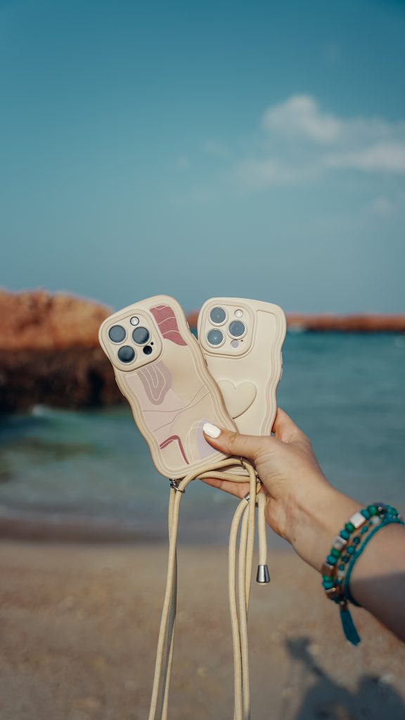coque de telephone avec cordon