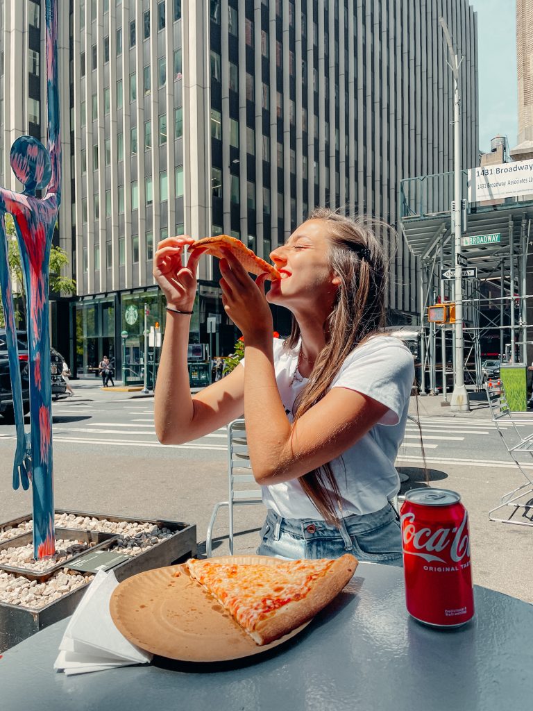 pizza 1 dollar new york à times square