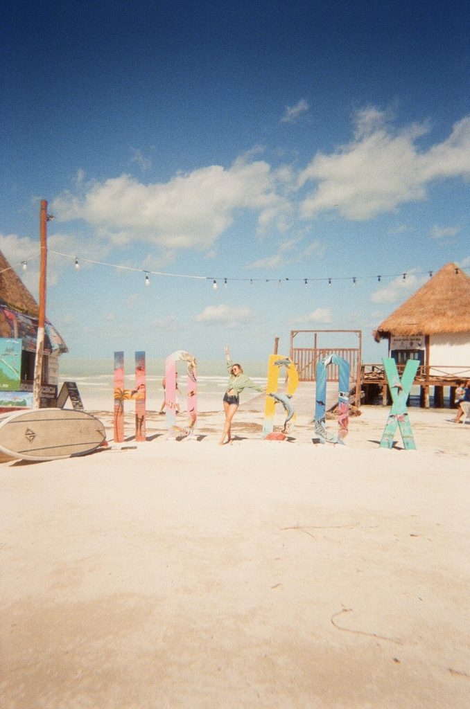 lettres holbox signe mexique