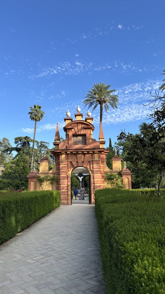 jardin real alcazar seville